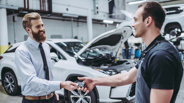 Sprzedaż kluczy i pilotów samochodowych